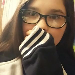 Meet your Posher, Cara